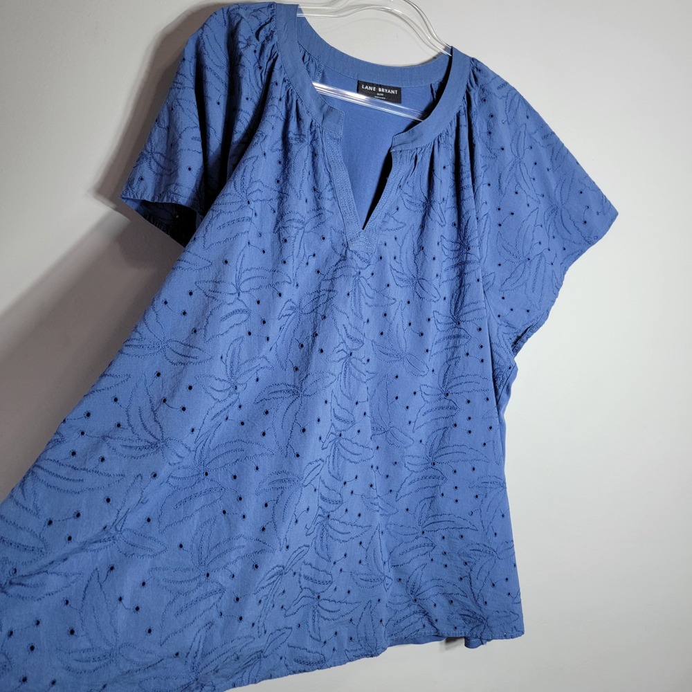 Lane Bryant Blue Eyelet Embroidered V Neck Tunic Top Plus Size 26 28 - Picture 2 of 8